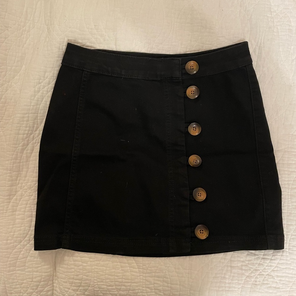 Free People button front black skirt